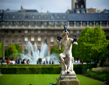 Estatua en los jardines del Palacio Real